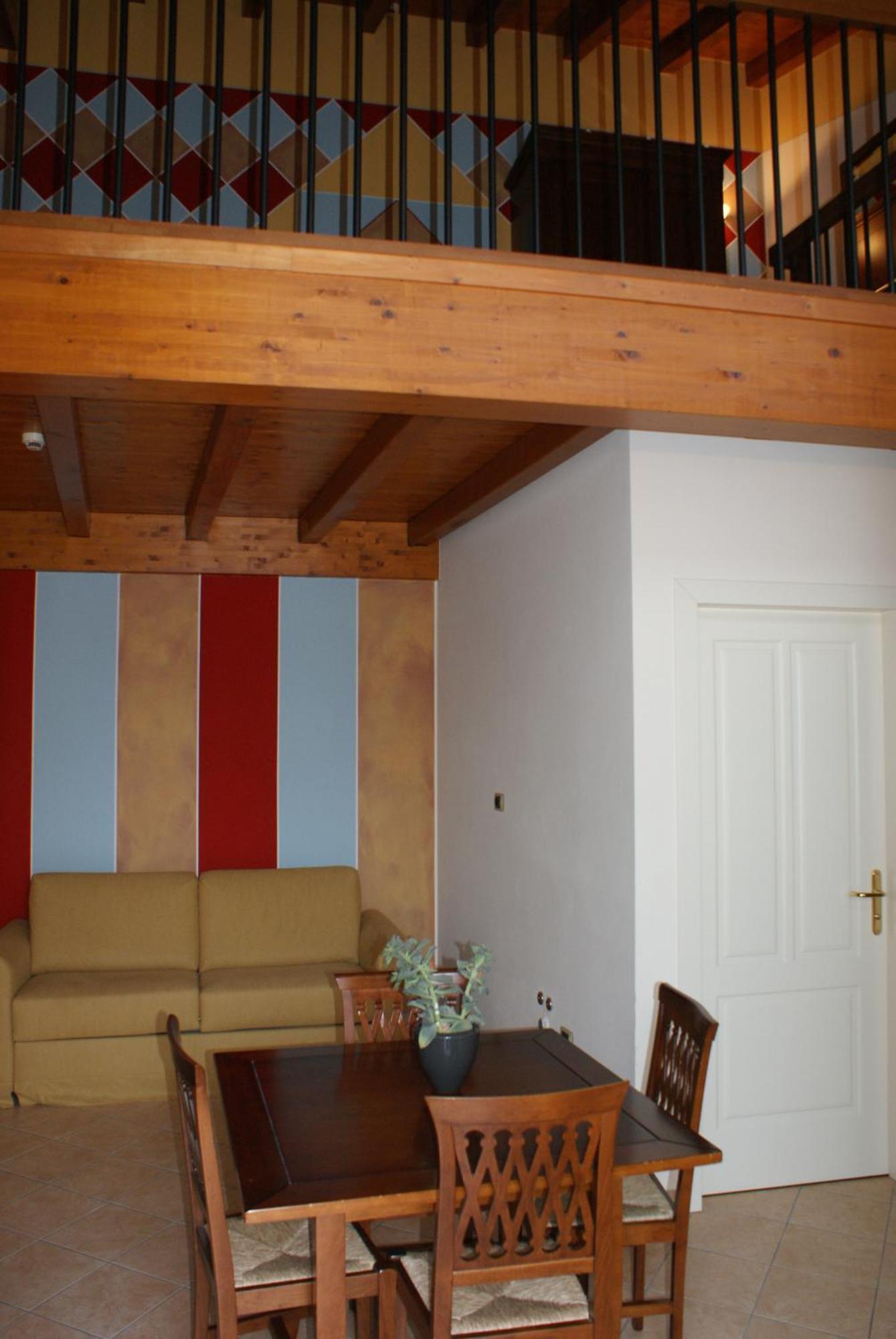 Relais Corte Pontigliardo Cola  Luaran gambar