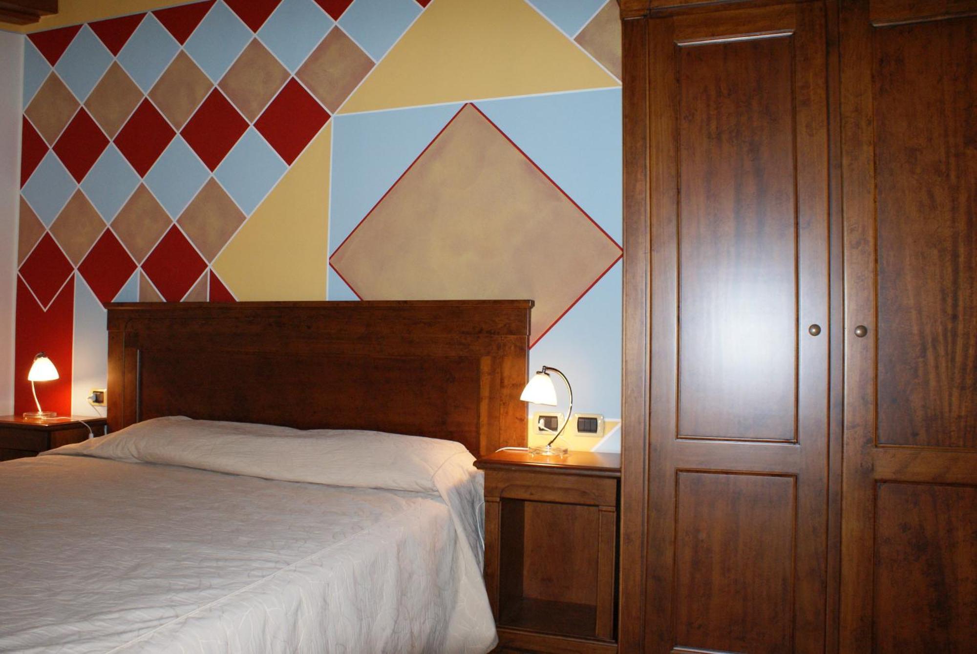 Relais Corte Pontigliardo Cola  Luaran gambar